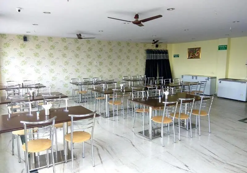 Hotel Arjun Pride