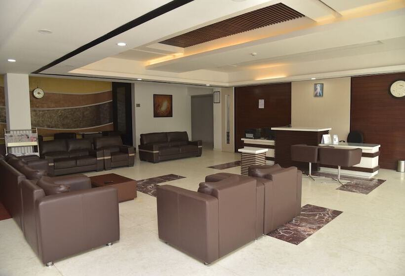 בית מלון כפרי Armani Residency