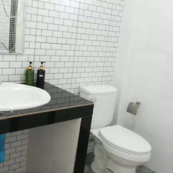 ホテル Brown Andaman  Krabi