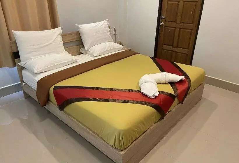 ホテル Brown Andaman  Krabi