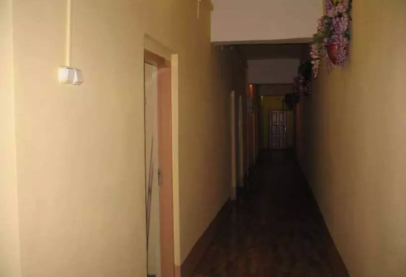 Hotelli Inn On Oktyabrskaya 1 B