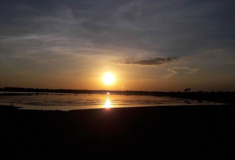 فندق Lake Resort Korat