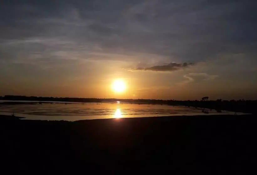 هتل Lake Resort Korat