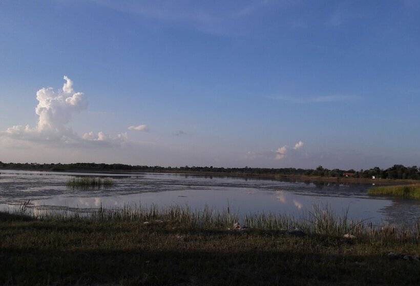 فندق Lake Resort Korat