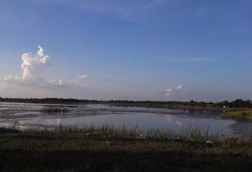 هتل Lake Resort Korat