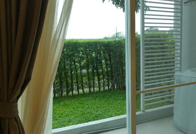 호텔 The Garden 304