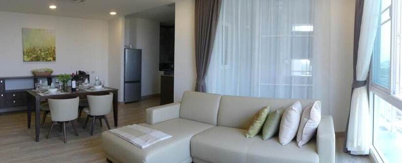 בית מלון כפרי The Garden 304