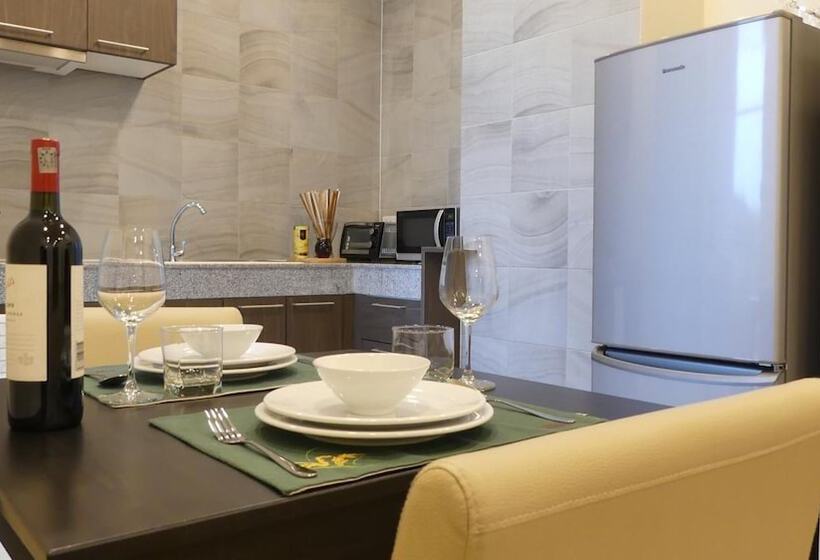 호텔 The Garden 304