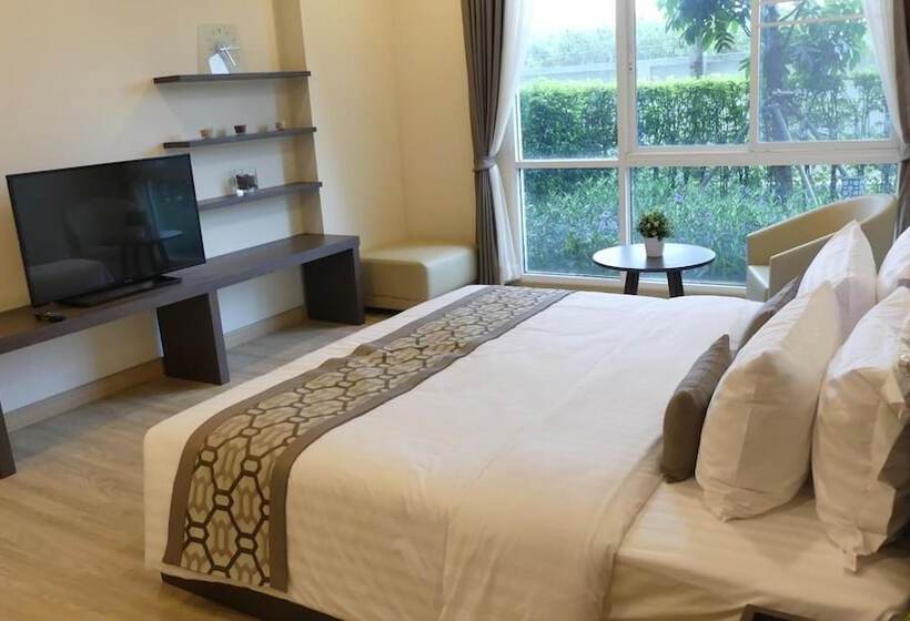 호텔 The Garden 304