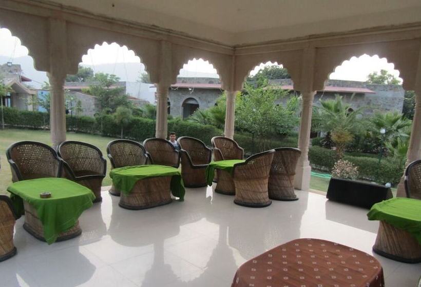 ホテル Van Chhavi Resort