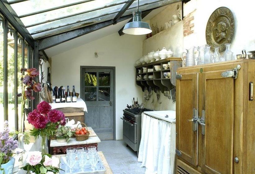 بنسيون Le Moulin Bregeon