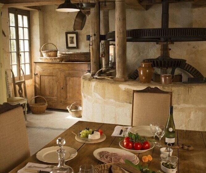 بنسيون Le Moulin Bregeon