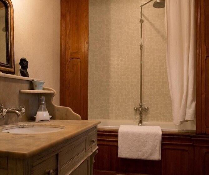 بنسيون Le Moulin Bregeon