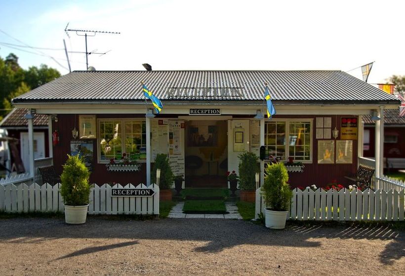 Rösjöbaden Camping & Stugby