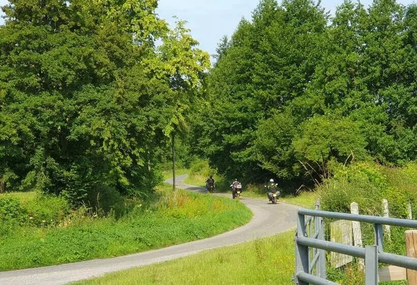 Aamiaismajoitus (B&B) Les Mout Anes