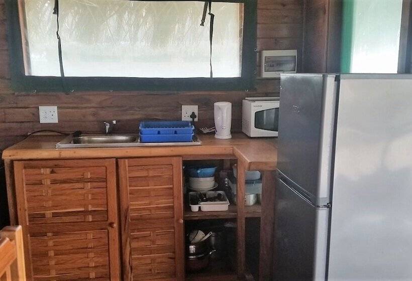 בית מלון כפרי Pura Vida Lodge