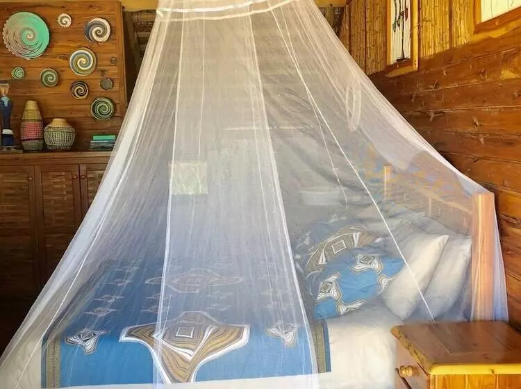 Hotelli Pura Vida Lodge