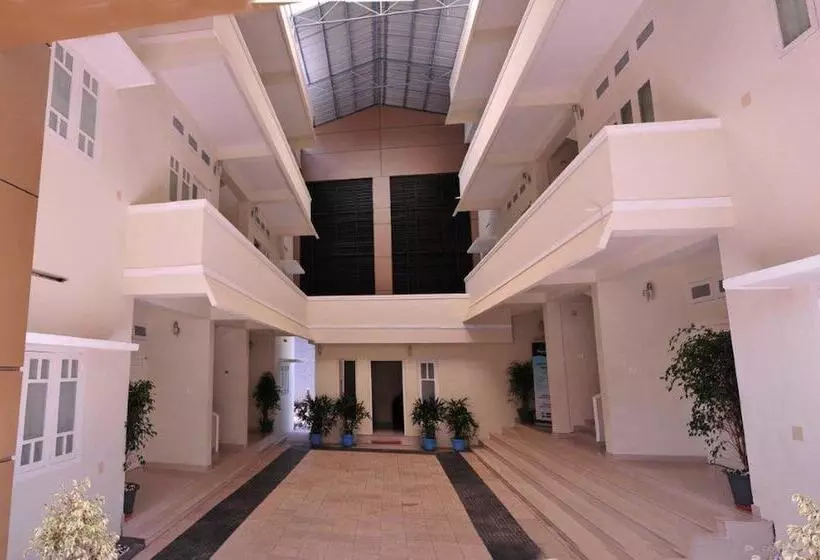 Hotelli Wayanad Cliff Apartment