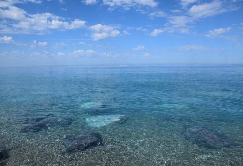 膳宿费 A Due Passi Dal Mare