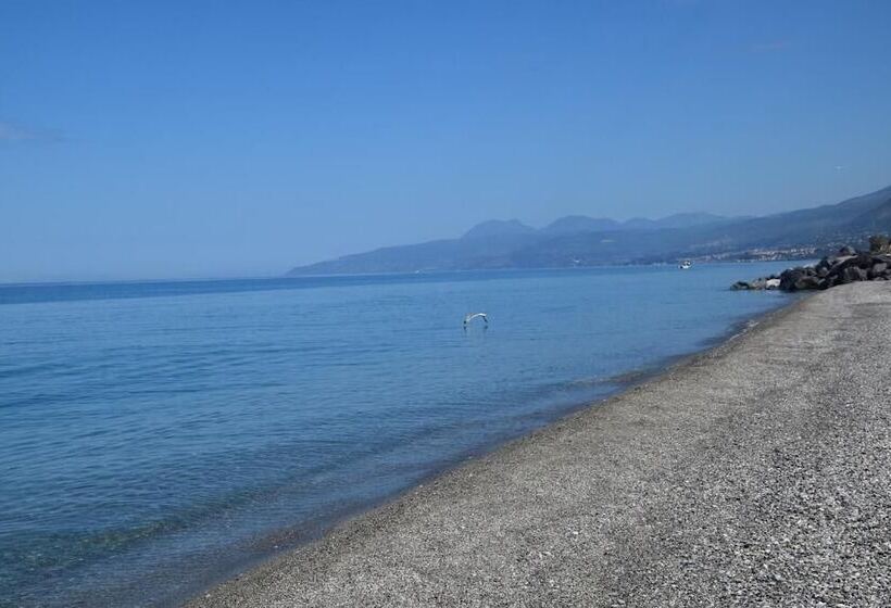 膳宿费 A Due Passi Dal Mare