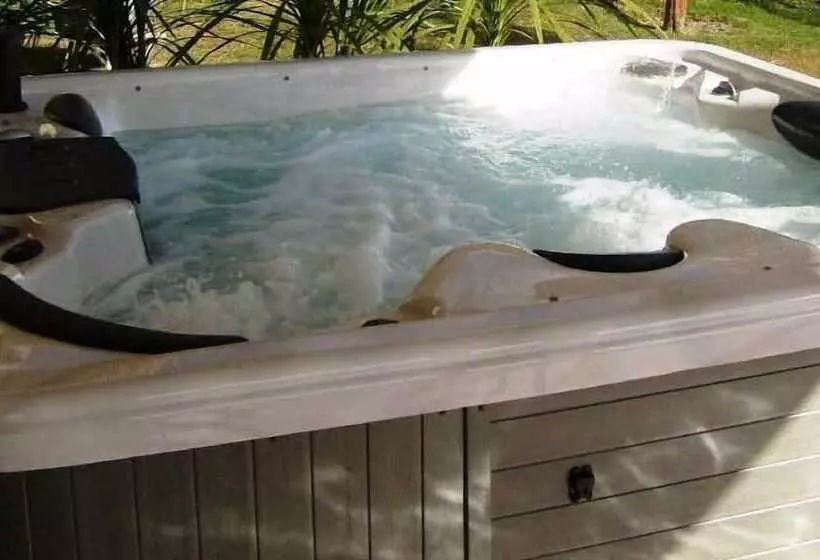 Majatalo Domaine De Maspa