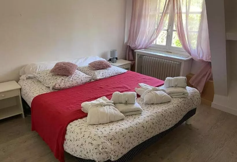 ペンション La Collinière