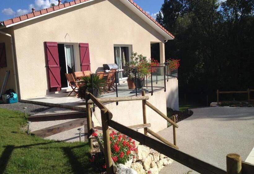 Пансион Le Mas De Servant Roulottes Et Chambres D Hôtes