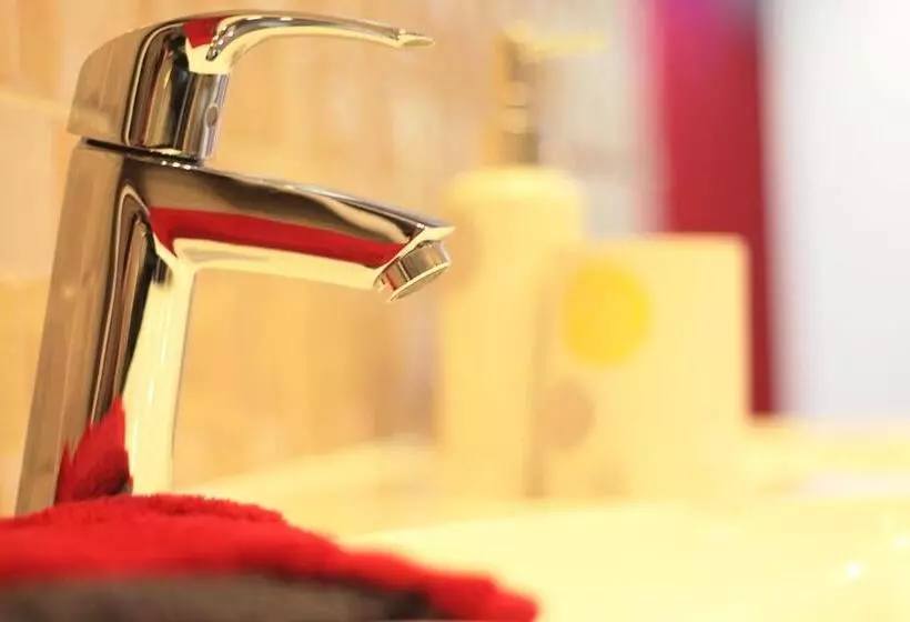 Aamiaismajoitus (B&B) Dampierrelove