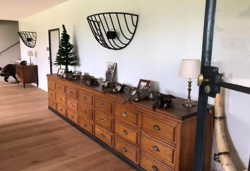 Aamiaismajoitus (B&B) Orangerie De Chatel Selection Figaro & Elle Magazine