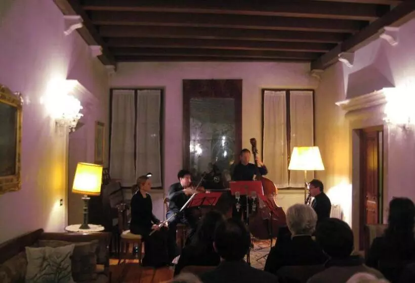 Aamiaismajoitus (B&B) Palazzo Scolari