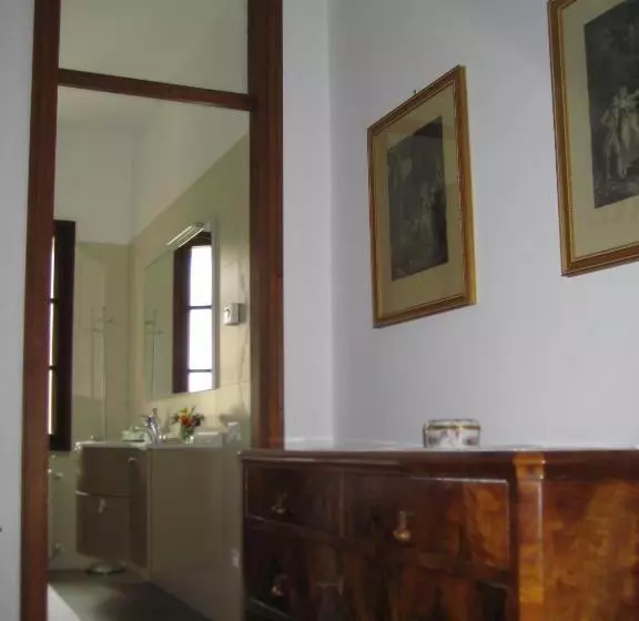 Aamiaismajoitus (B&B) Palazzo Scolari