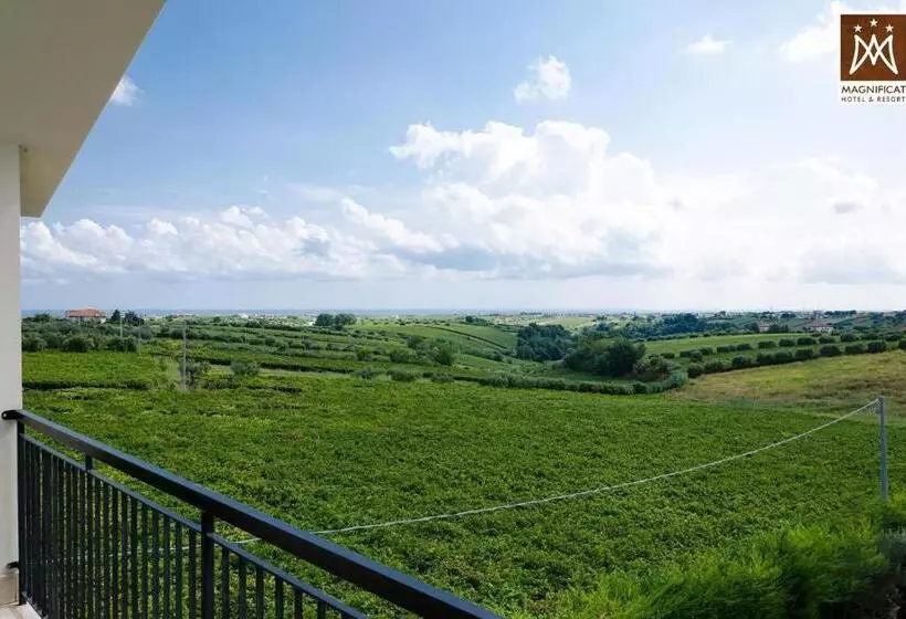 Hostelli Magnificat Hotel&resort