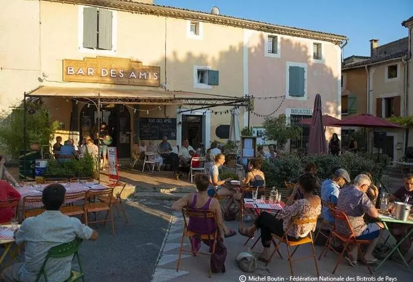 Hotelli Bar Des Amis