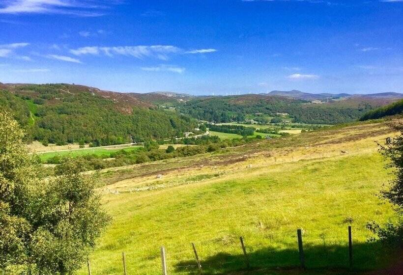 בית מלון כפרי Glen Lodges