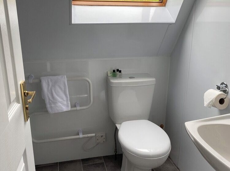 בית מלון כפרי Glen Lodges