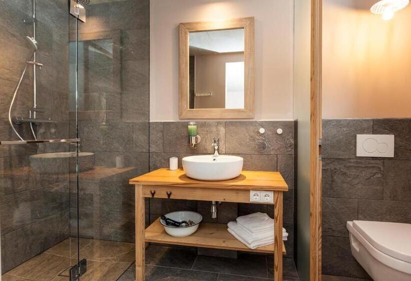 Отель Langtaufererhof