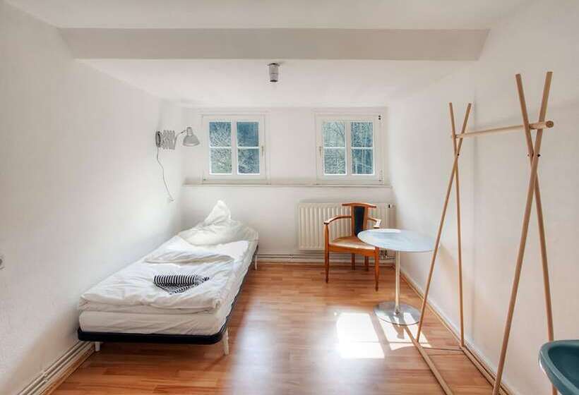 Пансион Die Burg Schöna   In A National Park