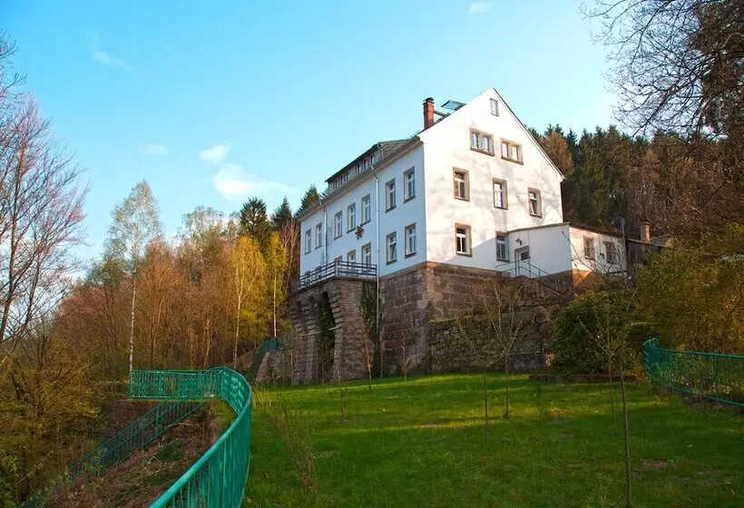 ペンション Die Burg Schöna   In A National Park
