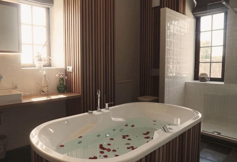 ペンション Domaine Sur Les Sarts