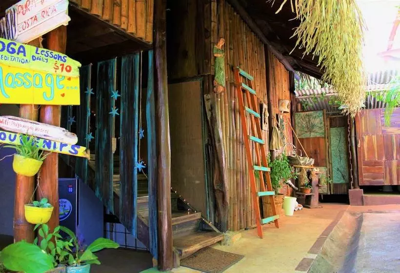 هاستل Barba Negra Lodge