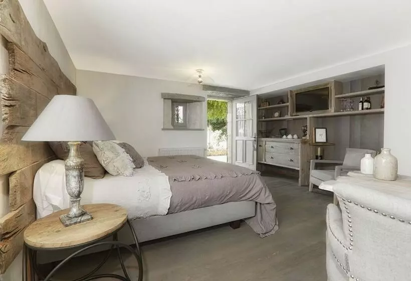 ベッドアンドブレックファースト La Mandrélie   La Chambre