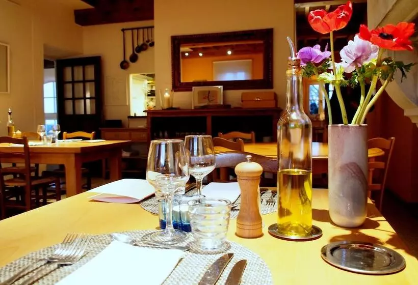 ホテル Le Moulin Du Château