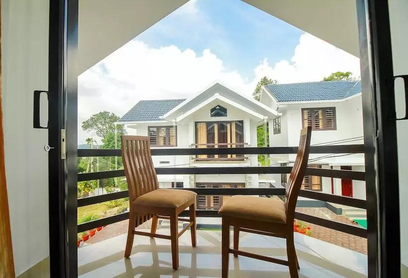 Hotelli Pooppas Villas By Oyo Rooms