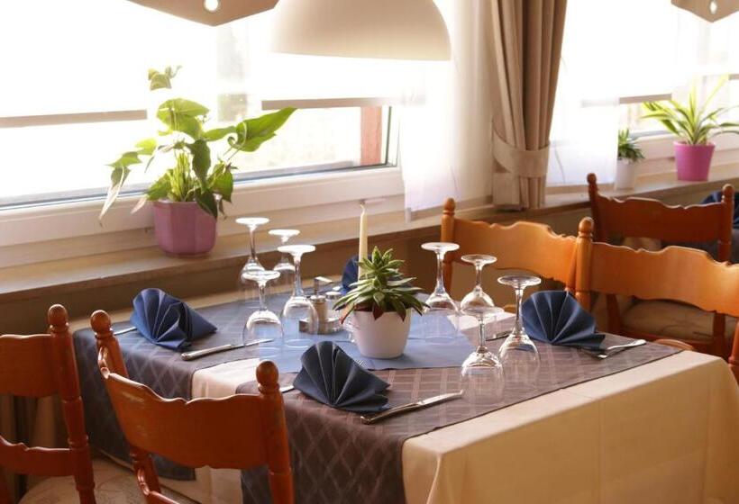 호텔 Ristorante Atna