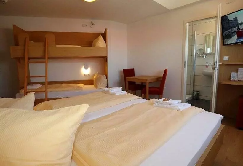 Hotelli Werneths Landgasthof Hirschen