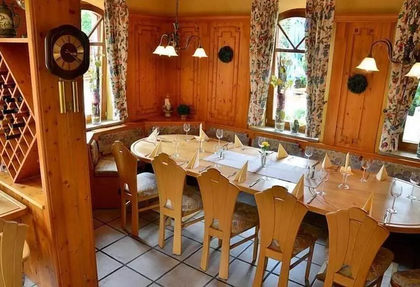ペンション Gasthaus Zur Pfalz