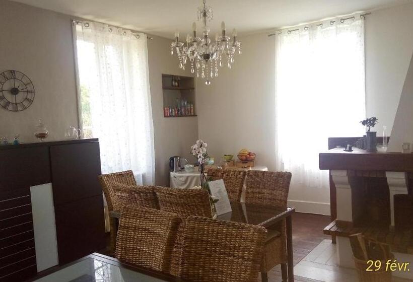 بنسيون Montplaisir