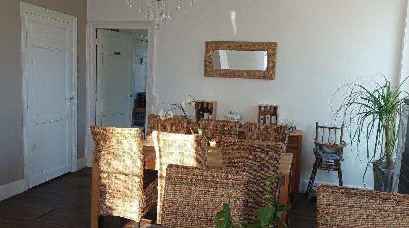 بنسيون Montplaisir