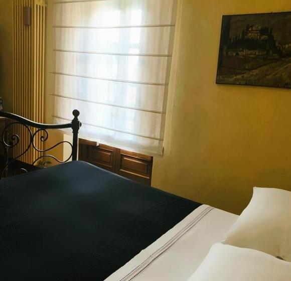 פנסיון Spineto House