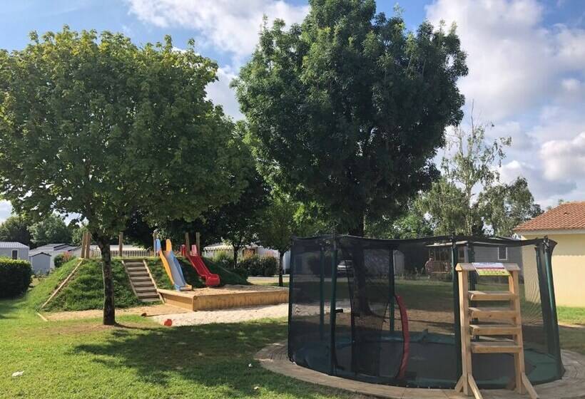 리조트 Village Vacances Gites Les Rivieres